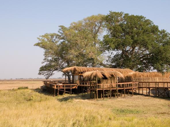 Shumba Bush Camp - Exterior 